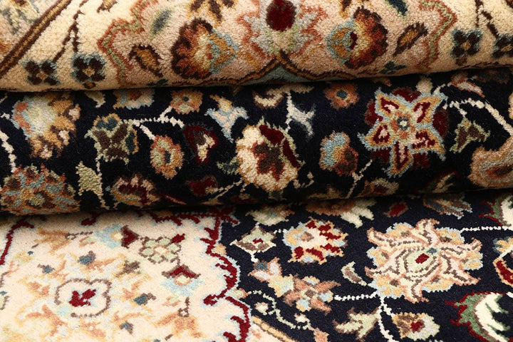 Isfahan 4' 2 x 6' 4 - No. 61978 - ALRUG Rug Store