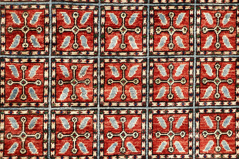 Multi Colored Ziegler 8' x 8' - No. 62191 - ALRUG Rug Store