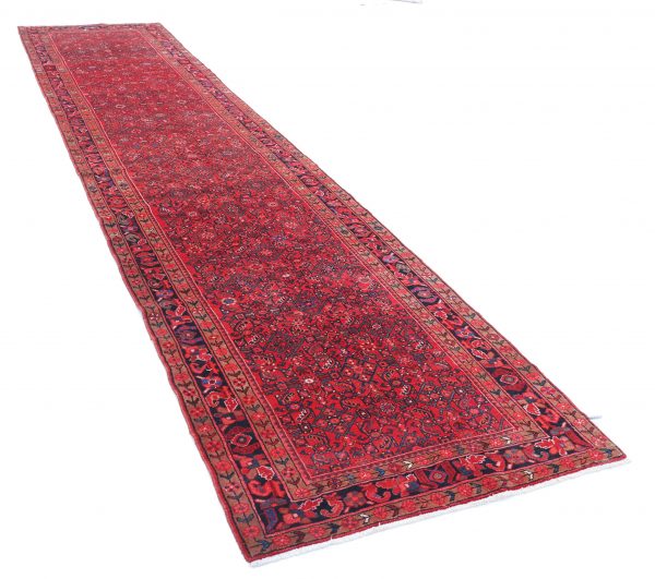 Hamadan 3’ 10” x 17’ 0″ - No. AV13127
