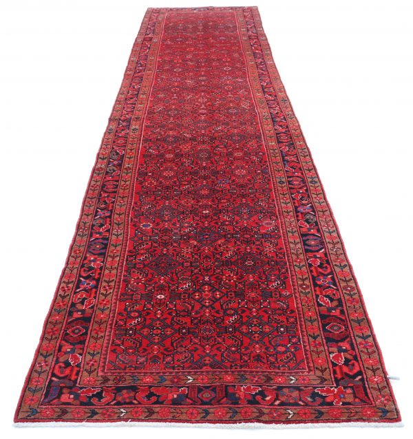 Hamadan 3’ 10” x 17’ 0″ - No. AV13127