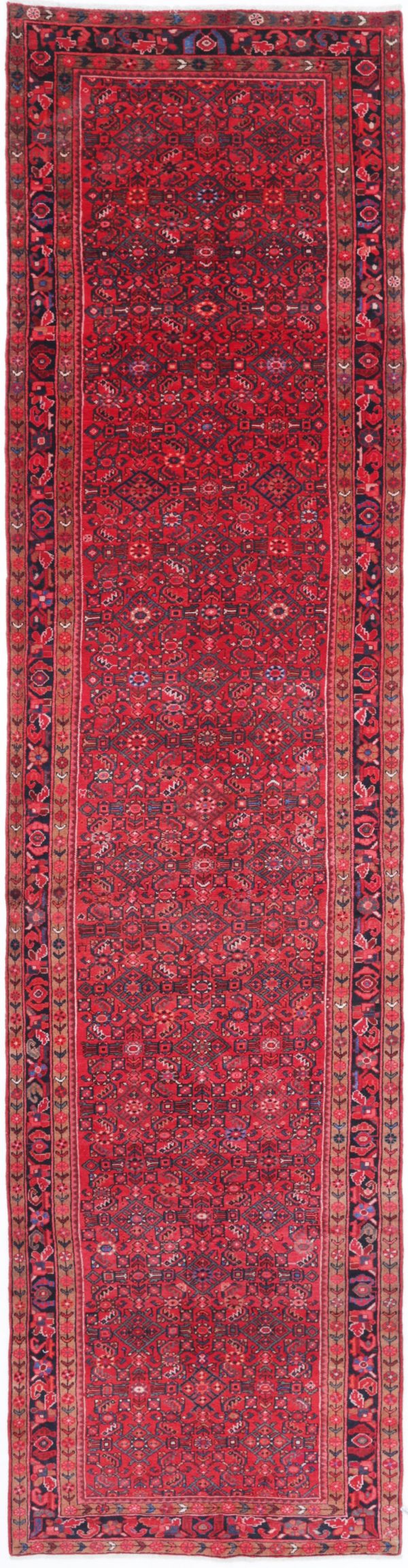 Hamadan 3’ 10” x 17’ 0″ - No. AV13127