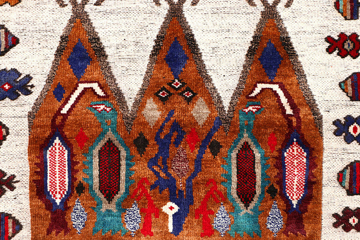 Floral White Pictorial 3' 10 x 6' 3 - No. 62789