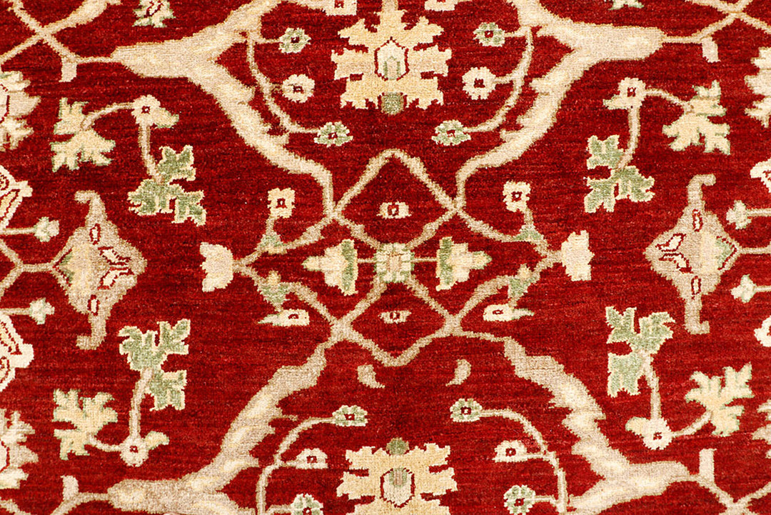 Dark Red Oushak 4' 9 x 6' 5 - No. 62848