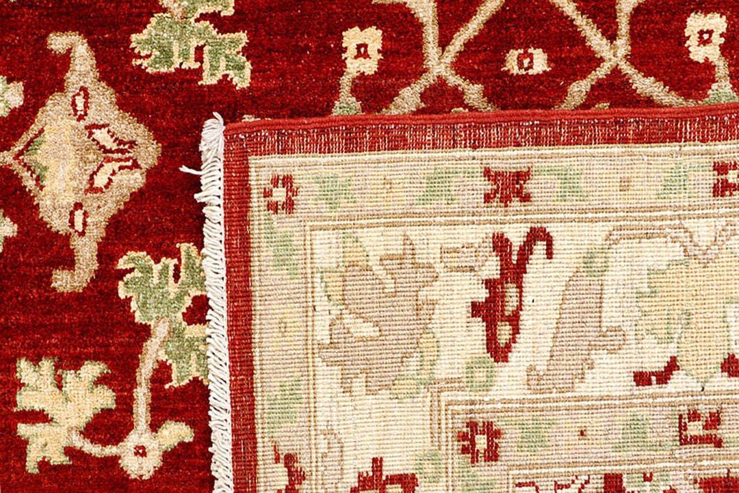 Dark Red Oushak 4' 9 x 6' 5 - No. 62848