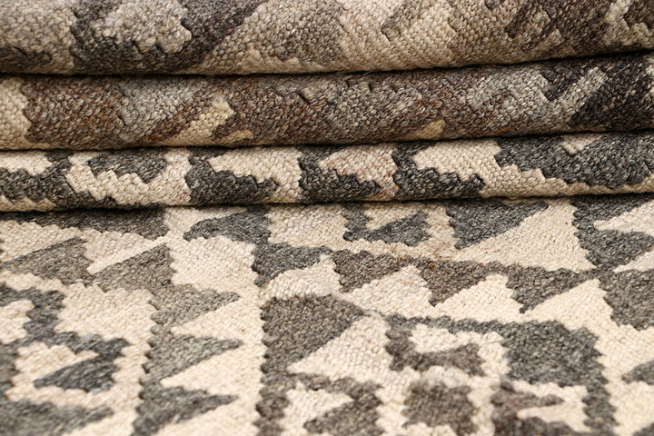 White Afghan Kilim Rug 4' 11" x 6' 4" Flat-Weave pattern