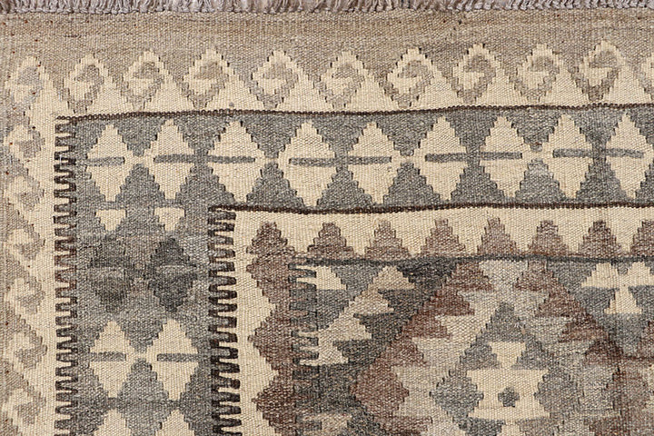 White Afghan Kilim Rug 3' 11 x 6' 6 Flat-Weave detail