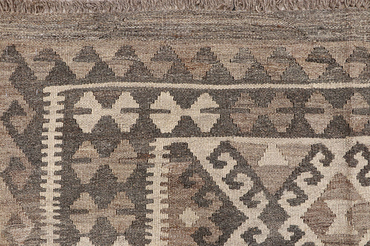 Light Grey Kilim 4' 1 x 5' 9 - No. 62930