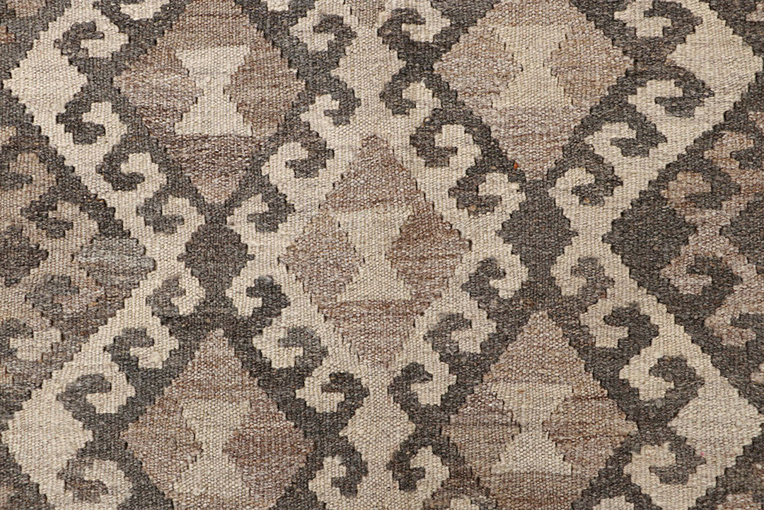 Light Grey Kilim 4' 1 x 5' 9 - No. 62930