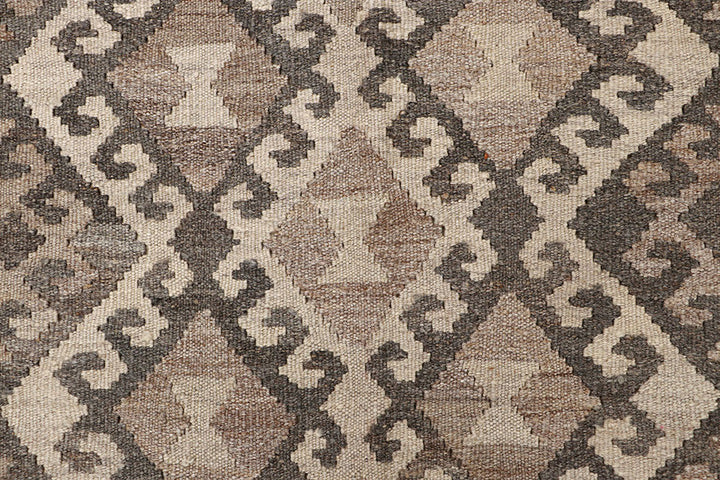 Light Grey Kilim 4' 1 x 5' 9 - No. 62930