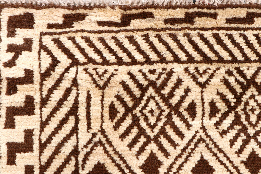 Cornsilk Baluchi 2' 7 x 9' 4 - No. 63332 - ALRUG Rug Store