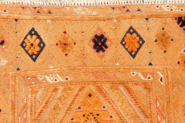 Sandy Brown Mashwani 2' 1 x 5' 7 - No. 63415 - ALRUG Rug Store