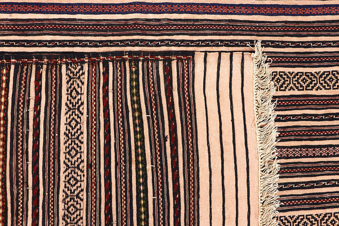 Bisque Maliki 4' 11 x 6' 5 - No. 63908