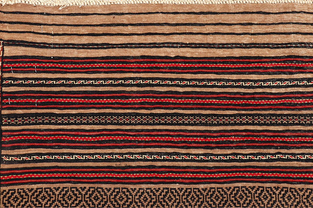 White Afghan Maliki Rug 4' 6" x 5' 9" Hand-Knotted detail