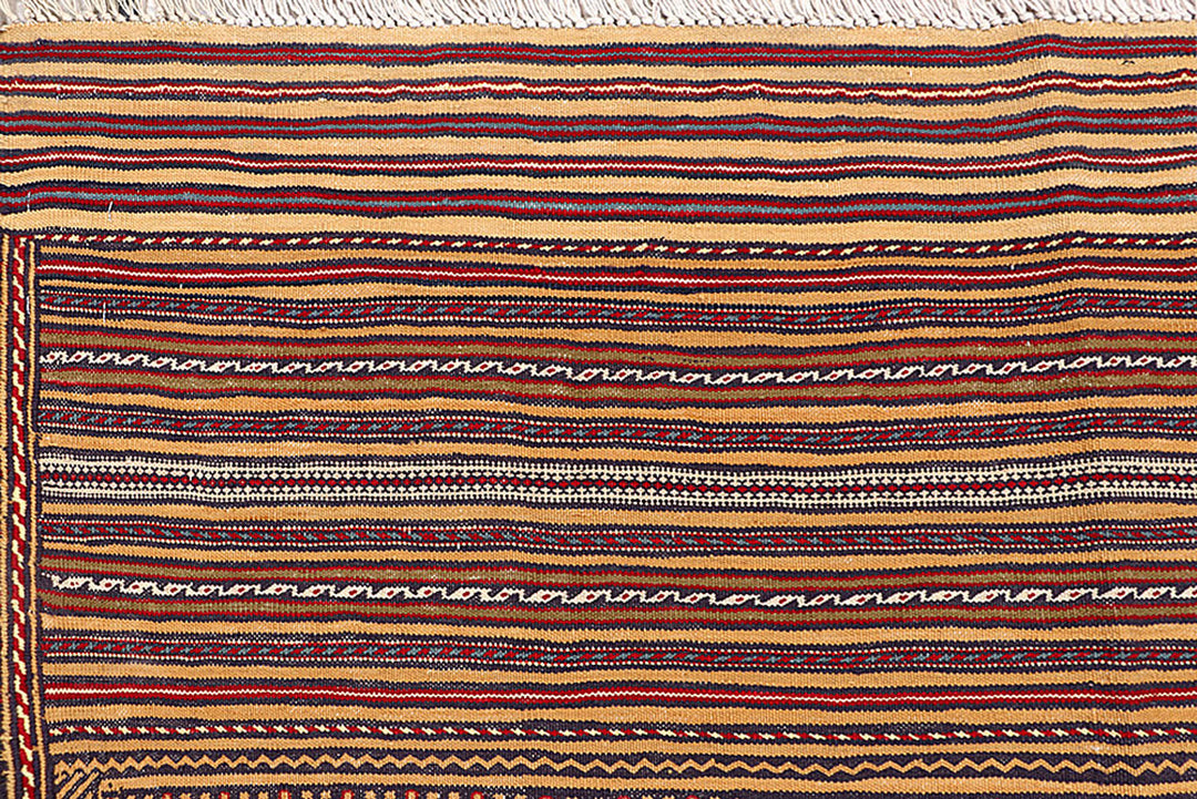 White Afghan Maliki Rug 4' 4" x 6' 6" Hand-Knotted detail