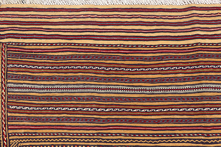 White Afghan Maliki Rug 4' 4" x 6' 6" Hand-Knotted detail