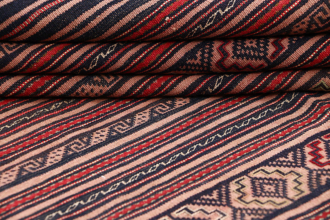 Rosy Brown Maliki 4' 8 x 6' 4 - No. 63943