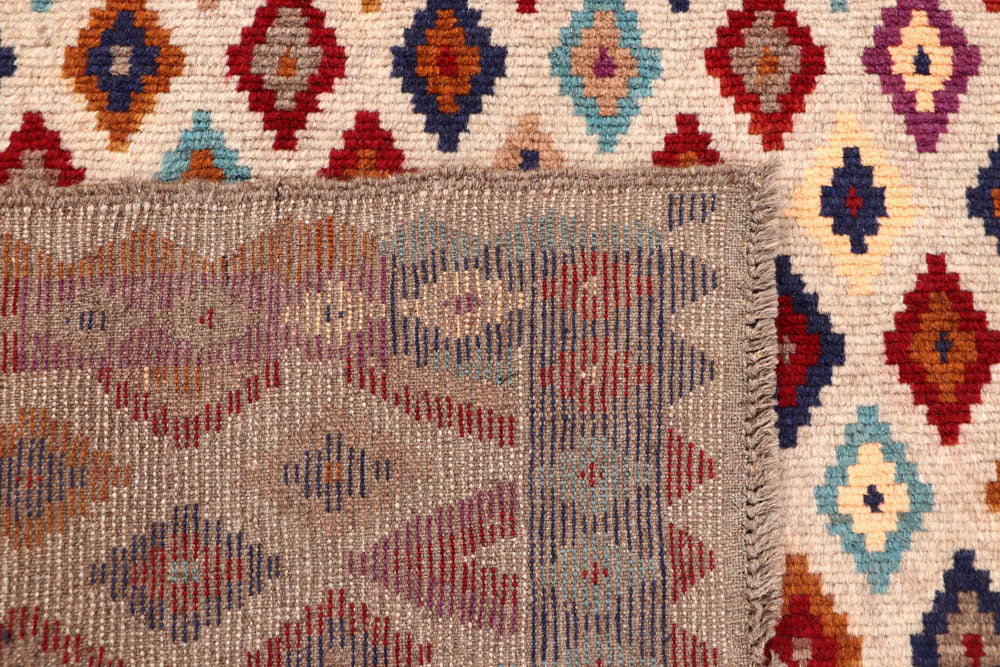 Blanched Almond Baluchi 4' x 5' 6 - No. 64080 - ALRUG Rug Store