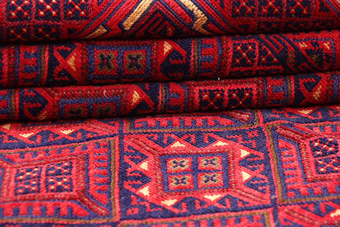 Dark Red Mashwani 4' 6 x 5' 11 - No. 64396