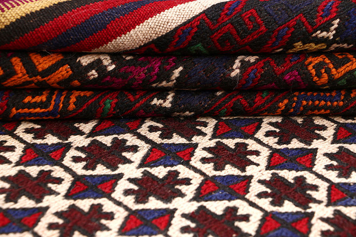 Multi Colored Soumak 6' 7 x 9' 6 - No. 64426 - ALRUG Rug Store