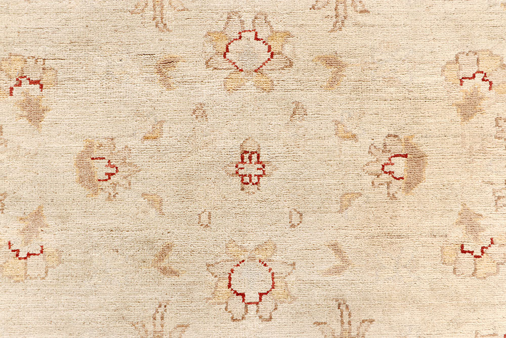 Blanched Almond Ziegler 5' 6 x 7' 9 - No. 64507 - ALRUG Rug Store