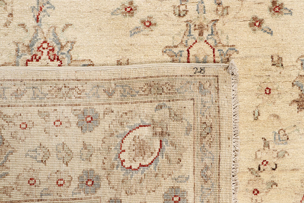 Blanched Almond Ziegler 5' 8 x 7' 9 - No. 64510 - ALRUG Rug Store