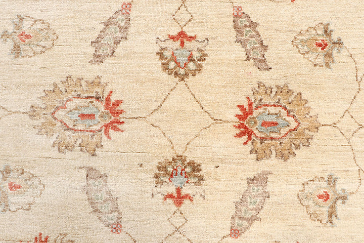 Blanched Almond Ziegler 5' 3 x 7' 11 - No. 64513 - ALRUG Rug Store