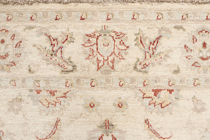 Blanched Almond Ziegler 5' 5 x 7' 11 - No. 64514 - ALRUG Rug Store