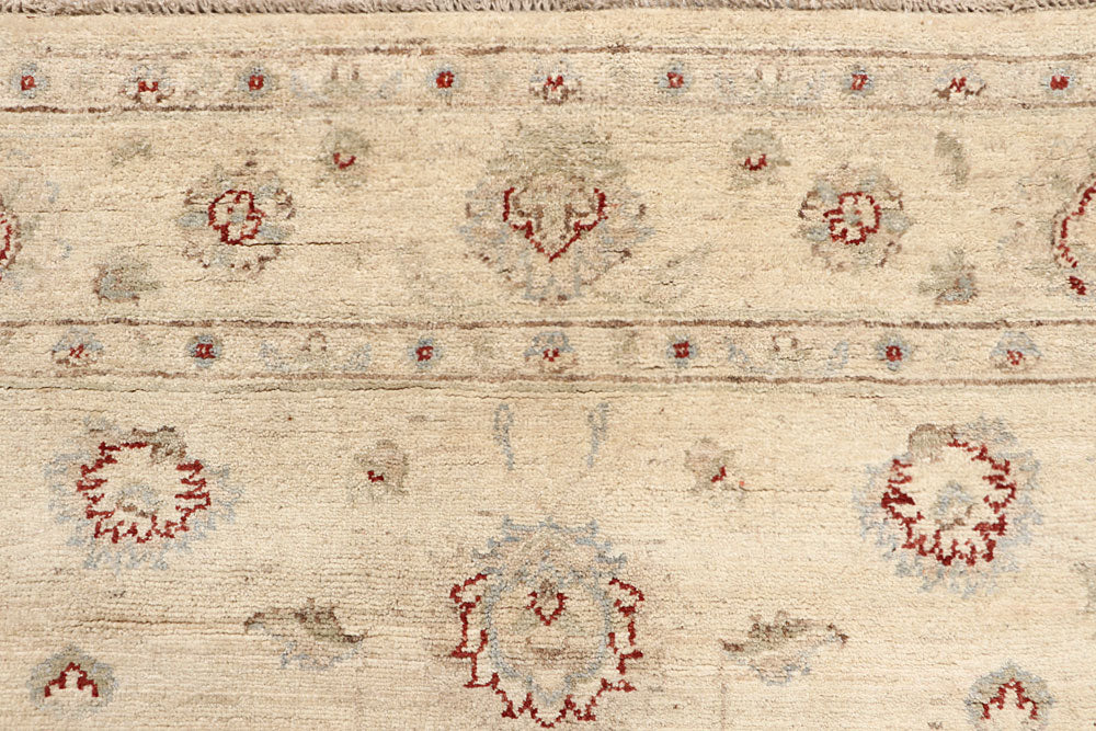 Blanched Almond Ziegler 5' 9 x 8' 2 - No. 64518 - ALRUG Rug Store