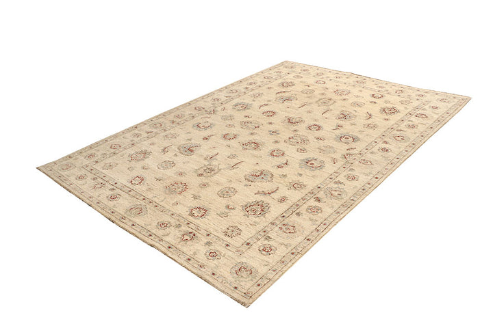 Blanched Almond Ziegler 5' 9 x 8' 2 - No. 64518 - ALRUG Rug Store