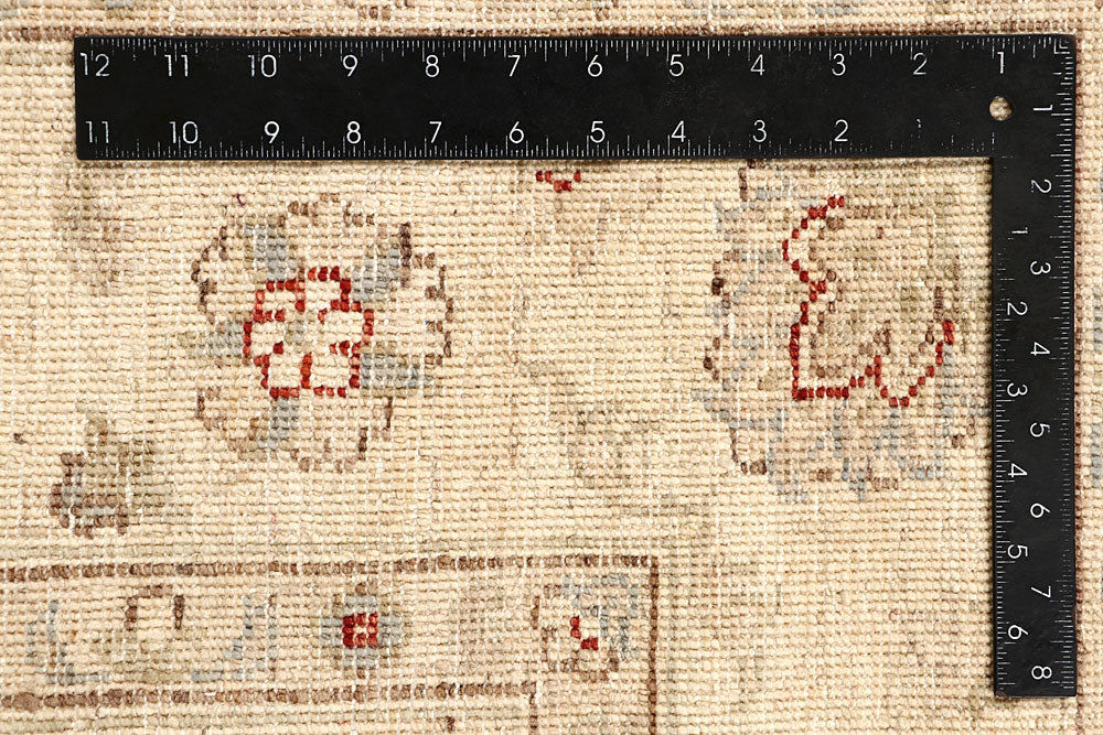 Blanched Almond Ziegler 5' 9 x 8' 2 - No. 64518 - ALRUG Rug Store