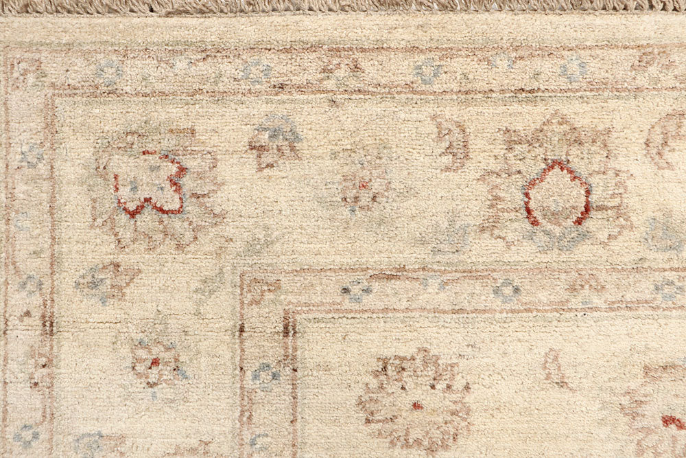 Blanched Almond Ziegler 5' 7 x 7' 11 - No. 64522 - ALRUG Rug Store