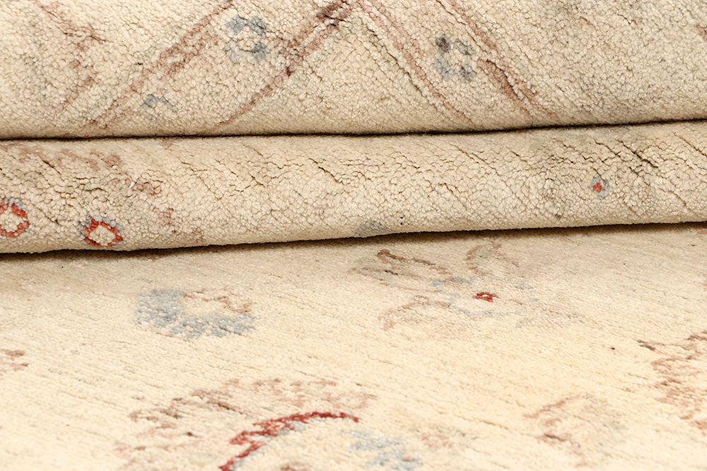 Blanched Almond Ziegler 5' 7 x 7' 11 - No. 64522 - ALRUG Rug Store