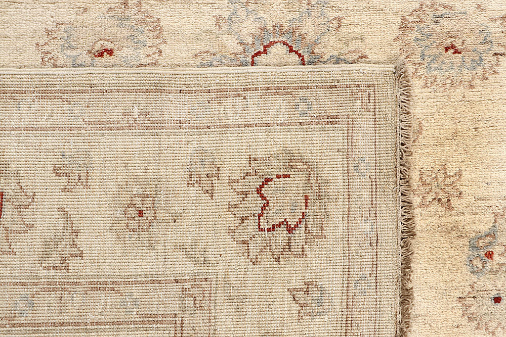 Blanched Almond Ziegler 5' 7 x 7' 11 - No. 64522 - ALRUG Rug Store