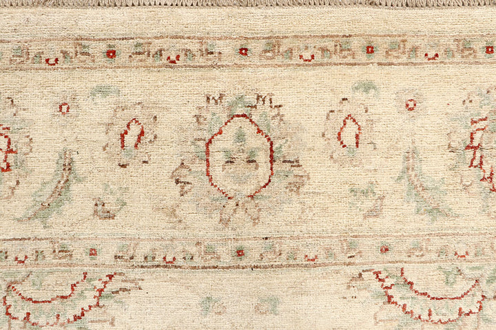 Blanched Almond Ziegler 5' 6 x 7' 9 - No. 64528 - ALRUG Rug Store