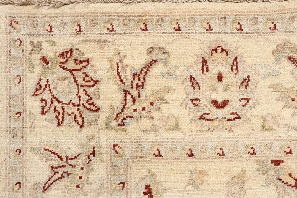 Blanched Almond Ziegler 5' 5 x 7' 9 - No. 64530 - ALRUG Rug Store