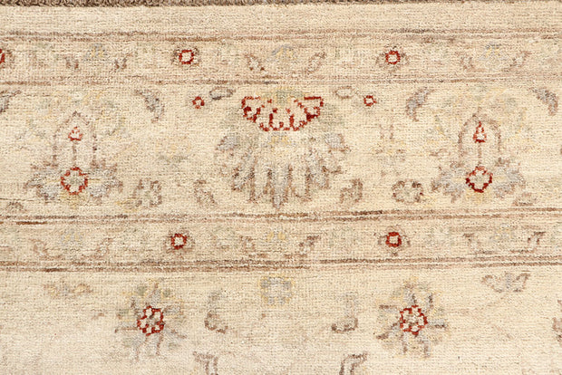 Blanched Almond Ziegler 5' 7 x 7' 7 - No. 64534 - ALRUG Rug Store