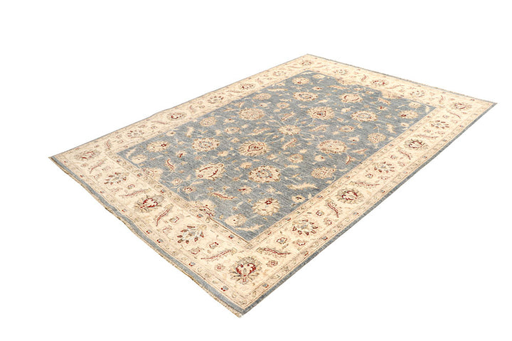 Blanched Almond Ziegler 5' 6 x 7' 9 - No. 64535 - ALRUG Rug Store