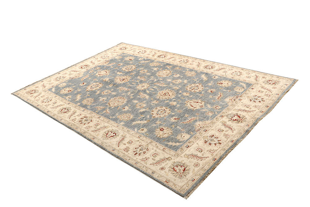 Blanched Almond Ziegler 5' 6 x 7' 9 - No. 64535 - ALRUG Rug Store