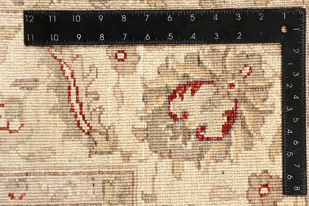 Blanched Almond Ziegler 5' 6 x 7' 9 - No. 64535 - ALRUG Rug Store