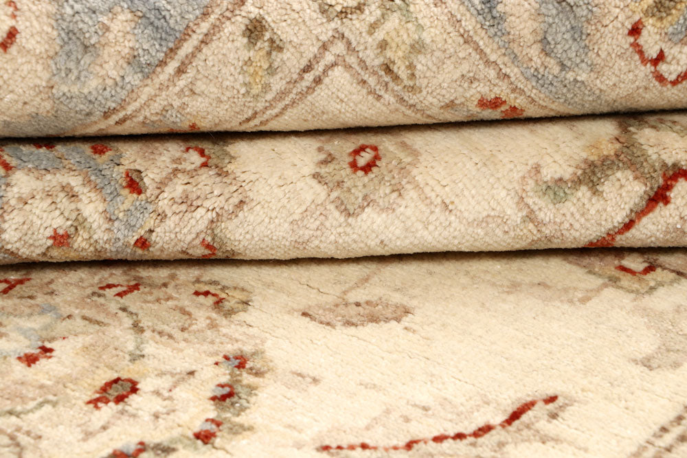 Blanched Almond Ziegler 5' 7 x 7' 9 - No. 64537 - ALRUG Rug Store