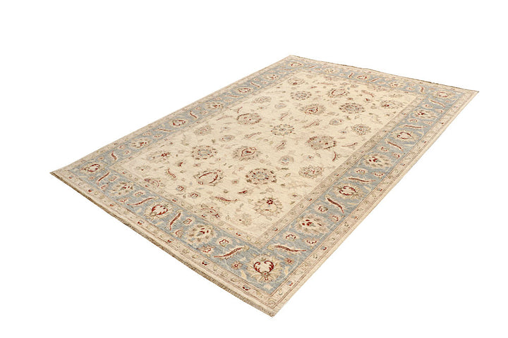 Blanched Almond Ziegler 5' 7 x 7' 9 - No. 64537 - ALRUG Rug Store