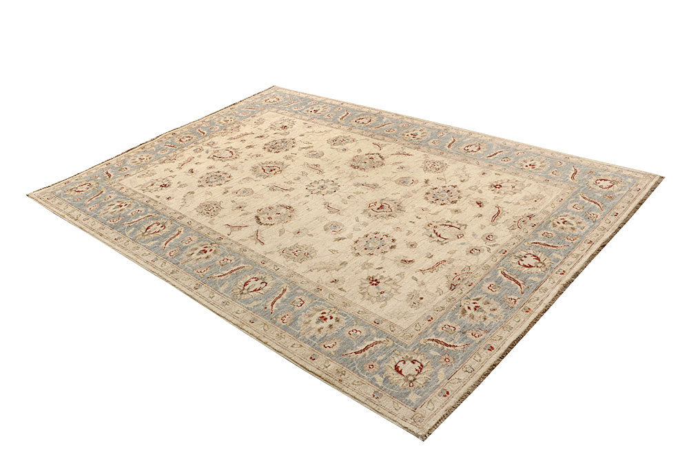 Blanched Almond Ziegler 5' 7 x 7' 9 - No. 64537 - ALRUG Rug Store
