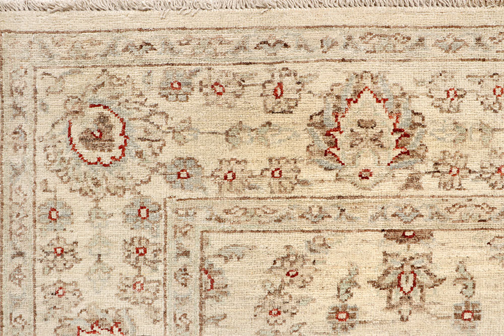 Blanched Almond Ziegler 5' 7 x 7' 9 - No. 64539 - ALRUG Rug Store