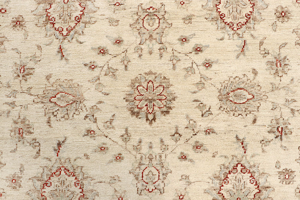 Blanched Almond Ziegler 5' 7 x 7' 9 - No. 64539 - ALRUG Rug Store