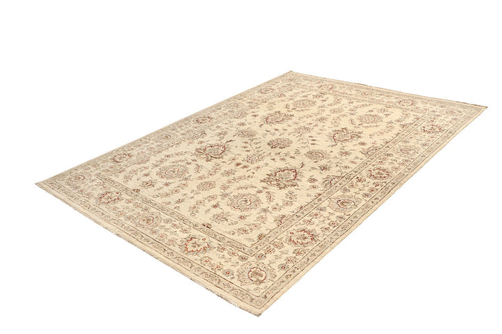 Blanched Almond Ziegler 5' 7 x 7' 9 - No. 64539 - ALRUG Rug Store