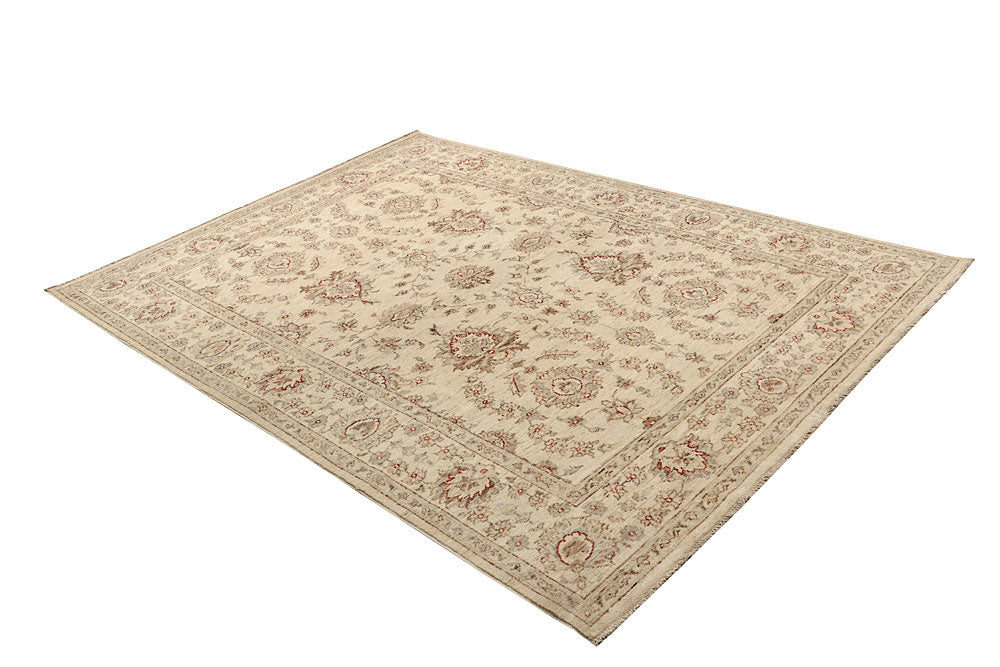 Blanched Almond Ziegler 5' 7 x 7' 9 - No. 64539 - ALRUG Rug Store