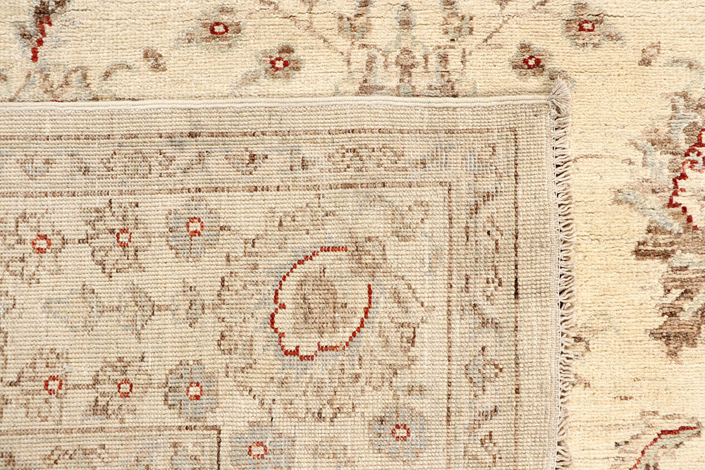 Blanched Almond Ziegler 5' 7 x 7' 9 - No. 64539 - ALRUG Rug Store