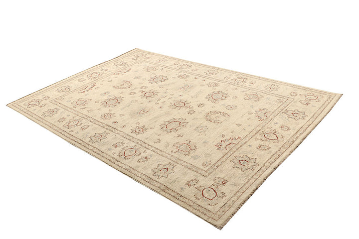Blanched Almond Ziegler 5' 5 x 7' 9 - No. 64548 - ALRUG Rug Store