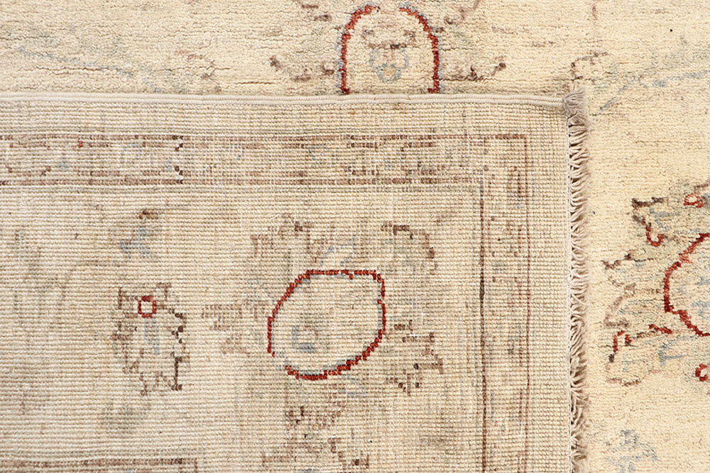 Blanched Almond Ziegler 5' 5 x 7' 9 - No. 64548 - ALRUG Rug Store