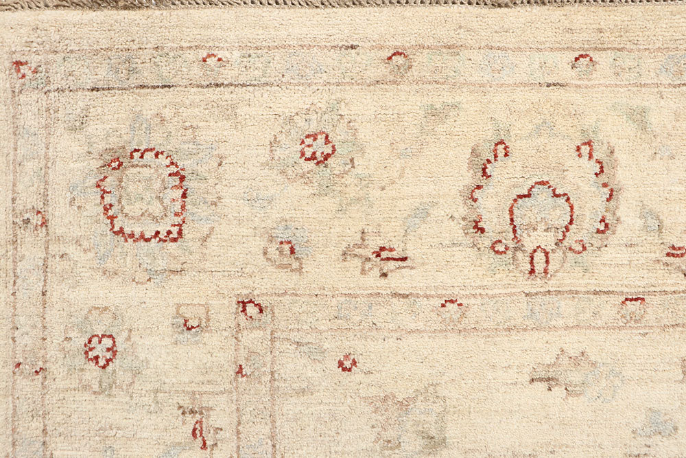 Blanched Almond Ziegler 5' 6 x 8' 1 - No. 64550 - ALRUG Rug Store